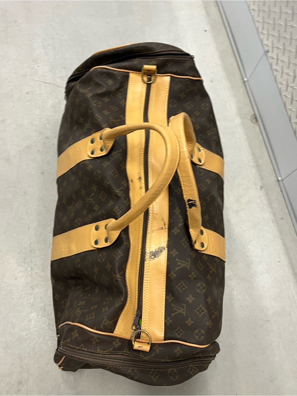 FAUX NOT AUTH Louis Vuitton Brown Monogram Canvas Duffel with Tan Leather Trim